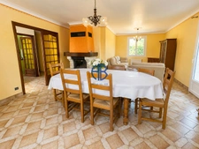 Maison de plain-pied de 90,62 m² avec sous-sol complet sur terrain de 1 050 m² ? Bourgoin-Jallieu