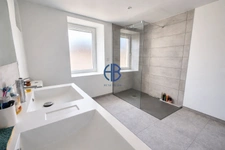 Maison rénové plein de cachet au coeur de Marcilloles