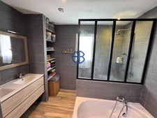 Maison familiale de 100 m² sur terrain de 1300 m² Montrevel