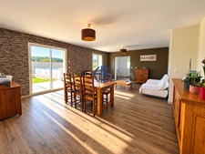 Maison de plain pied 126 m² 4 chambres terrain clos de 1000 m²