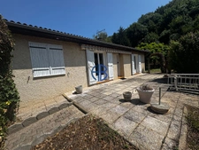 Maison de plain-pied de 90,62 m² avec sous-sol complet sur terrain de 1 050 m² ? Bourgoin-Jallieu