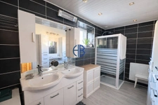 Demeure élégante de caractère 5 chambres dont suite parentale au rez-de-chaussée située à Colombe (38)