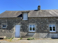 Longère en pierre avec dépendances sur 9500 m2, aux portes d