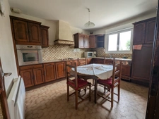 Entre Vannes, Auray, au bourg de Ploeren   Maison familiale 