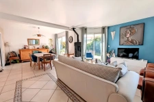 Ploeren : Maison familiale   4 chambres + bureau avec jardin