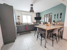 Maison néo - bretonne rénovée 5 pièces   Vie de plain-pied  