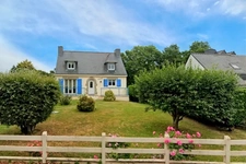 Entre Vannes, Auray, au bourg de Ploeren   Maison familiale 