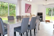 Maison plain-pied lumineuse et moderne - À saisir !