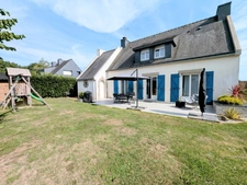 Maison néo - bretonne rénovée 5 pièces   Vie de plain-pied  