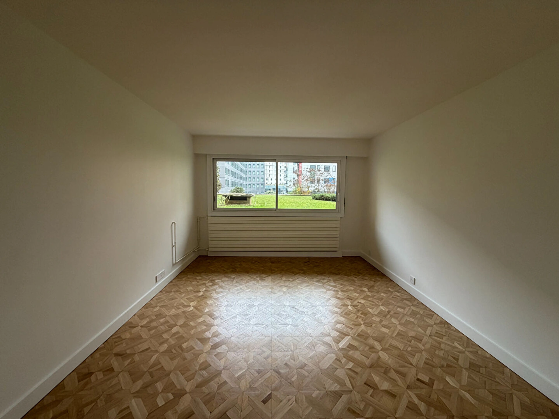 ISSY-LES-MOULINEAUX - CORENTIN CELTON 1