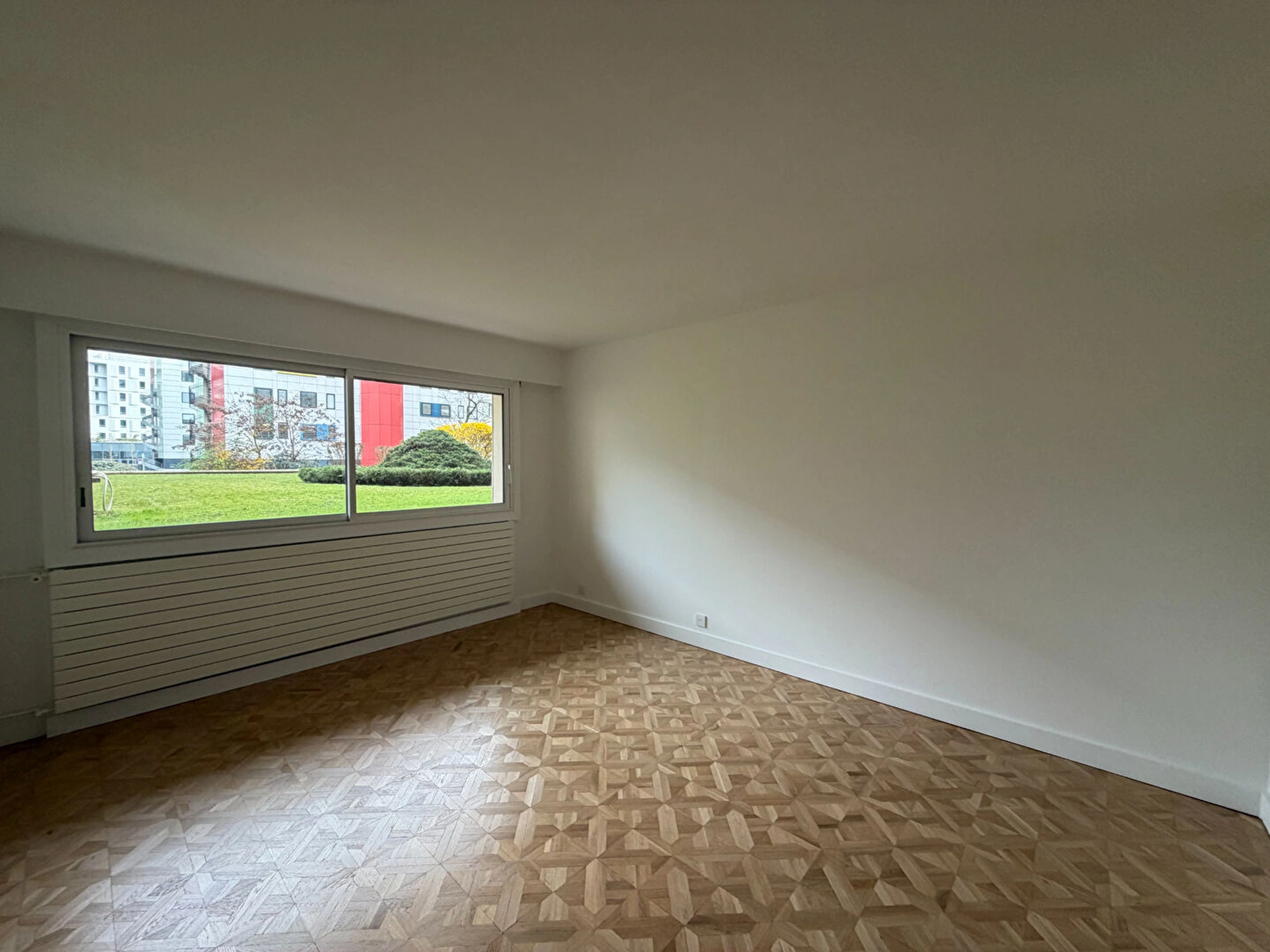 ISSY-LES-MOULINEAUX - CORENTIN CELTON 2