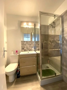 Appartement situé à proximité immédiate des commerces et la 