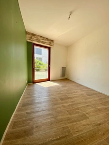 Appartement situé à proximité des commerces et du centre-vil