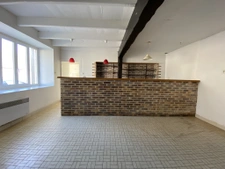 A 10 MIN ENVIRON DE GUINGAMP (SQUIFFIEC) - IMMEUBLE DE RAPPO