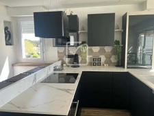 Superbe appartement refait a neuf , face a l'océan et a deux 5
