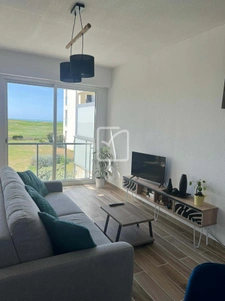 Superbe appartement refait a neuf , face a l'océan et a deux 7
