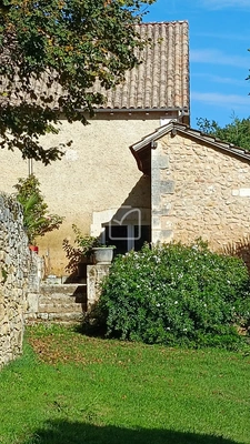 Propriété avec gîte et dépendances 21