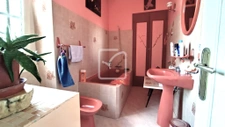 Grande maison bien entretenue, idéale pour famille. 15