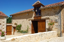 charmante maison en pierres avec dépendances dans un environ 2