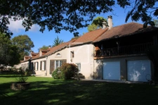 maison ancienne dans joli hameau en pierres 17