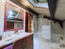 charmante maison en pierres avec 1ha5. 15