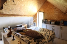 maison en pierres du pays 13