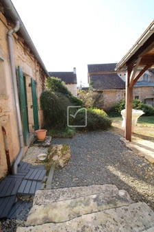 maison en pierres et son gîte 18