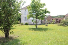 Propriété ancienne en cours fermée. 6