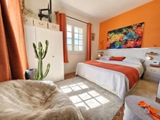 Maison en pierres entièrement relookée dans beau cadre de vi 9