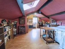charmante maison en pierres avec 1ha5. 14