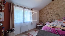 maison en pierres impeccable et grande dépendance 11