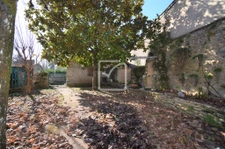 Maison de village avec commerces 2