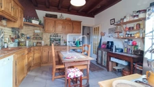 belle maison 5 chambres et vaste garage 9