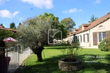 maison ancienne dans joli hameau en pierres 1
