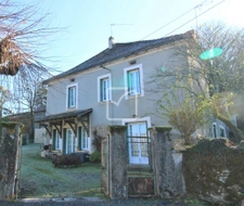  Grande maison de famille ou 2 appartements. 1