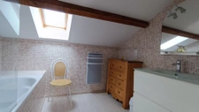 charmante maison en pierres avec dépendances dans un environ 18