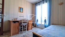 Grande maison de plain pied. 13