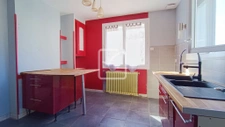 Maison avec 2 appartements. Intéressante pour investisseurs 3