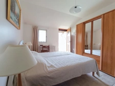 charmante maison en pierres avec dépendances dans un environ 19