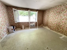 Maison de plain pieds de 74 m2 à rénover quartier des impôts 7