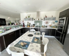 Belle maison de plain pied de 154 m2 avec 4 chambres 7