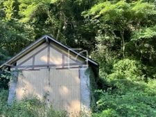Maison à rénover avec 1 hectare de terrain 2