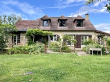 Belle et grande maison sur les hauteurs de Malemort 14