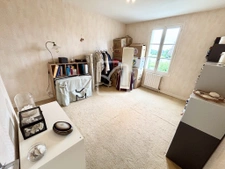 Bel ensemble immobilier situé à 2 minutes de pompadour, avec 15