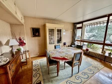 Appartement traversant de 107 m2 3 chambres  2
