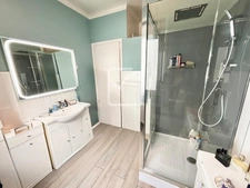 Belle maison en pierre de 154 m2 située quartier des Lycées, 5