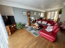 Belle maison en pierre de 154 m2 située quartier des Lycées, 5
