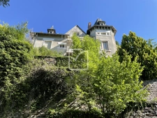 Maison bourgeoise de 176 m2 sur les hauteurs d'Uzerche à rén 2