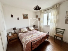 Belle maison en pierre de 154 m2 située quartier des Lycées, 10