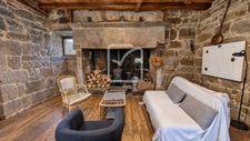 Ensemble Maison et gite + grange - 168m2 habitables -  1ha d 12
